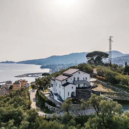 Apartament - Vista Mare Panoramica Con Piscina *