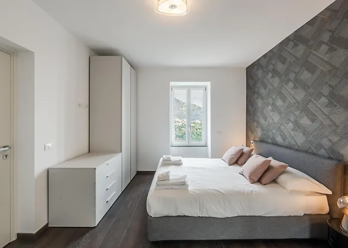 Apartament - Vista Mare Panoramica Con Piscina