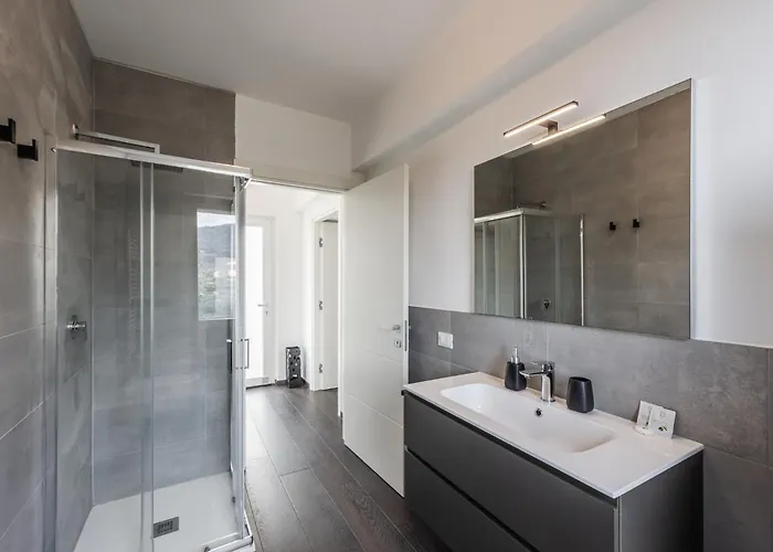 Apartament - Vista Mare Panoramica Con Piscina